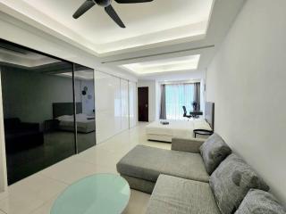 Free Parking @ Mont Kiara Service Apartment - Kuala Lumpur - 8