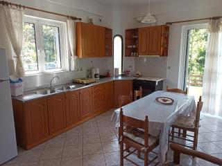 Happy Days Apartment - Tyros - 9