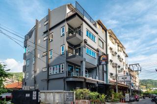 Black Pantera Hostel - Patong Beach - 8