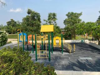 Modern 2 bedroom Townhouse in Accra - 1