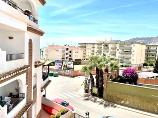 Apartamento con vista al mar a 3 minutos de la playa! Spacious Beach Apartment 3 min to the beach - La Herradura - 2