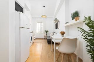 Precioso apartamento con habitacion separada en centro historico de Malaga - 1