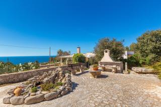 Stone Hill House by BarbarHouse - 2