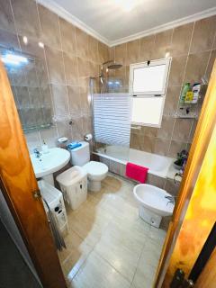 Apartamento con patio grande y barbacoa! - Torrevieja - 4