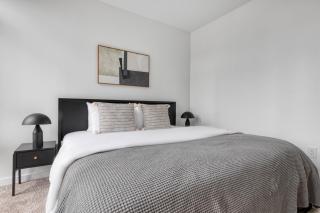 First Hill 1BR w Gym Patio Coworking SEA-434 - Seattle - 2