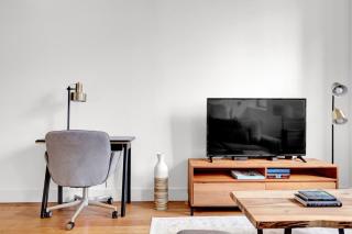Tribeca Studio w Gym Doorman Valet NYC-53 - 8