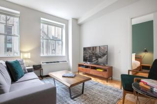 FiDi 1BR w Residents Bar Golf Simulator Gym NYC-270 - New York - 9