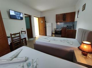 Dona's Studio Apartment - Gjirokastër - 0