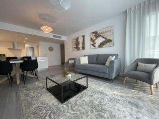 Riverside Benahavis Two Bedroom Holiday Apartment - Benahavís - 2