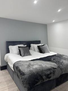 2 Bedroom Apartment - Abacus House - Huntingdon Town Centre - Contractor Friendly - Free Parking - Full Kitchen - Washer Dryer - Spacious - Ideal for Work Stays - Huntingdon - 9