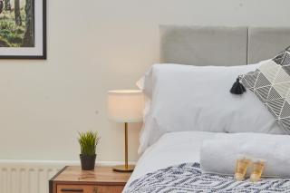 Spacious Flat Close To City Centre & St James' - 6