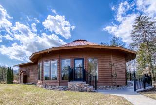 Mountain Valley Revival - Brand New Renovations, Close To Town, Panoramic Mountain Views!! cabin - 7