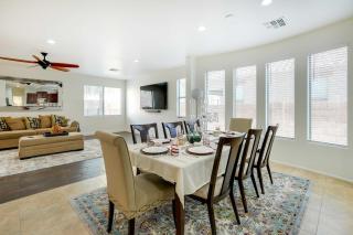Welcoming Surprise Home with Yard and Patio! - Surprise - 3