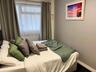 Beach Court Ground Floor - Cosy Apartment with Sea Views - Saundersfoot - 2