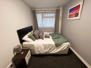Beach Court Ground Floor - Cosy Apartment with Sea Views - Saundersfoot - 1