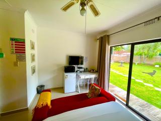 Swane’s guesthouse. - Rustenburg - 4