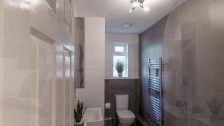 Crescent View - Town Centre Location - Buxton - 1