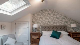 Crescent View - Town Centre Location - Buxton - 4