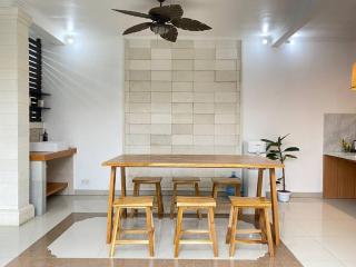 Spacious 3-Bedrooms Villa Kamari in Berawa - Canggu - 9