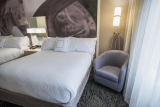 Courtyard by Marriott Hickory - Hickory - 3
