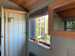 Novelist Shepherd's hut - Beaminster - 9