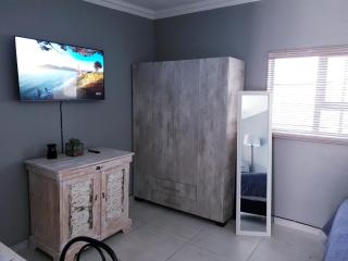 Haleys Guest House - 9