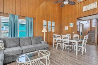 Double T By The Sea by Oak Island Accommodations - Oak Island - 4