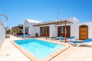 Villa Breezes by Villa Plus - Tías - 0