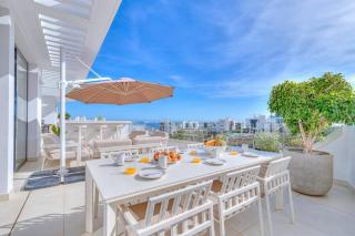 Fantastic 3bdr Penthouse - Lux - 0