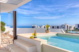 Fantastic 3bdr Penthouse - Lux - 2