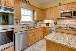 Douglasville Lake Home with Private Pool and Gazebo! - Douglasville - 4