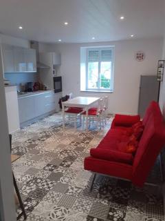 Frasne logement entier. Gîte les Brimbelles - Frasne - 2