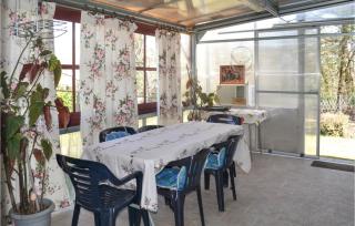 Stunning Home In Biras With Kitchenette - Biras - 9