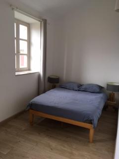 La providence, surplombant la ville - 3