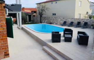Iva apartman sa bazenom - Donji Zemunik - 7