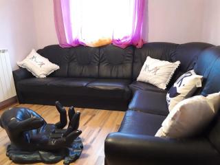 HOLIDAY HOME MARIJA BIG GARDEN, BARBECUE AND FREE PARKING - - 2