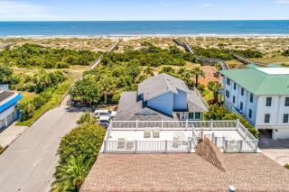 Tenth Street Retreat - Tybee Island - 8