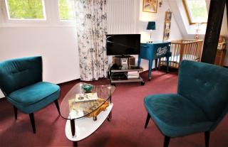 Strandvilla Hubertus Boltenhagen - H7 - Ferienwohnung Maisonette Apartment Kandinsky mit seitlichem Meerblick Parkplatz WLAN voll ausgestattete Küche Garten Grillplatz Waldbaden Familie Südlage - 4