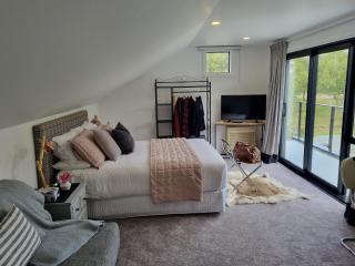 Alto on hedditch - Wanaka - 0