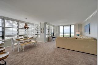 Cozy Coastal Condo with Pool Access Steps to Beach! - 2