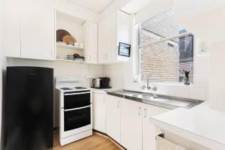 Stylish Apartment Close to Fox/Disney Studios - Centennial Park - 7