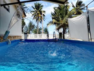 Che Nonna Beach Homestay - Kampong Gebeng - 1
