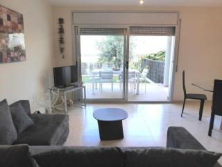 Piso moderno con terraza, jardín, piscina y WiFi, a 400m de la playa en Llançà - ES-228-137 - Llança - 4