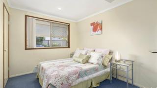 Pet Friendly Home Away From Home - Banksia Beach - 4