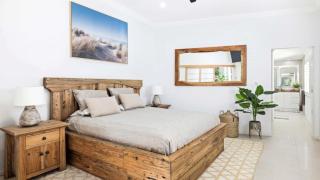 High End Apartment In Town Center - 1