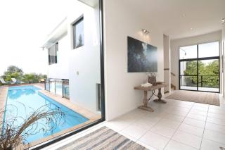 Villa paradiso - 5 bed - beach access - pool - Tura Beach - 7