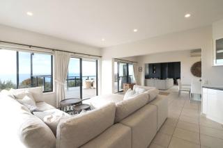 Villa paradiso - 5 bed - beach access - pool - 1