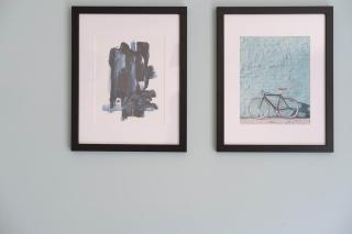 Beautiful and comfortable home away from home with free parking, fast wifi and white crisp hotel standard linen hosted by Our Home Short Stays - 5