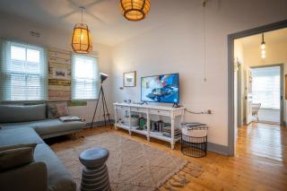 Cosy coastal cottage- Allwood Harbour - Kiama - 4