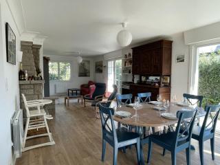 Maison bretonne 4 chambres proche bourg et plage - Le Tour-du-Parc - 0